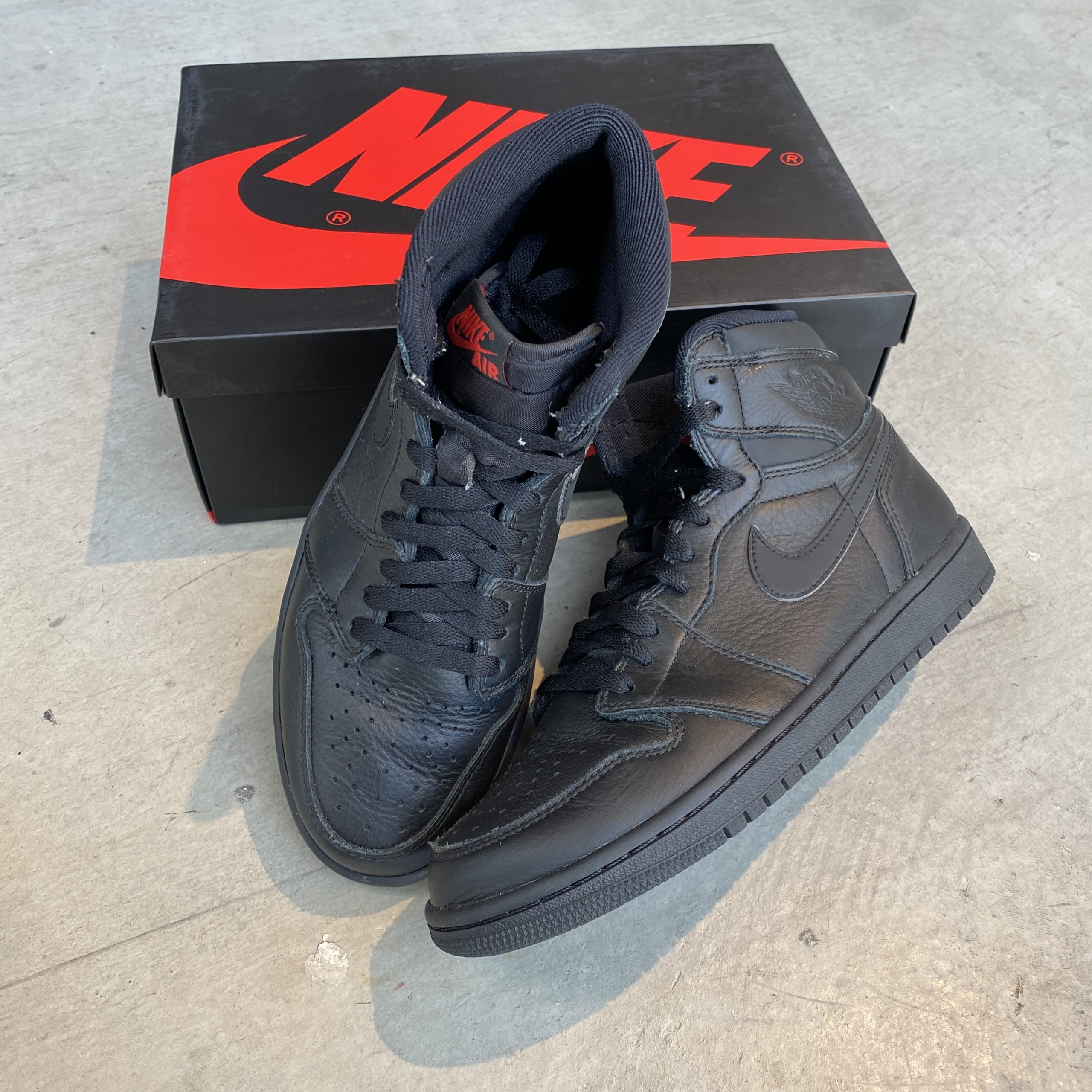 NIKE/ナイキ】AIR JORDAN 1 RETRO HIGH OG TRIPLE BLACK【買取入荷情報 