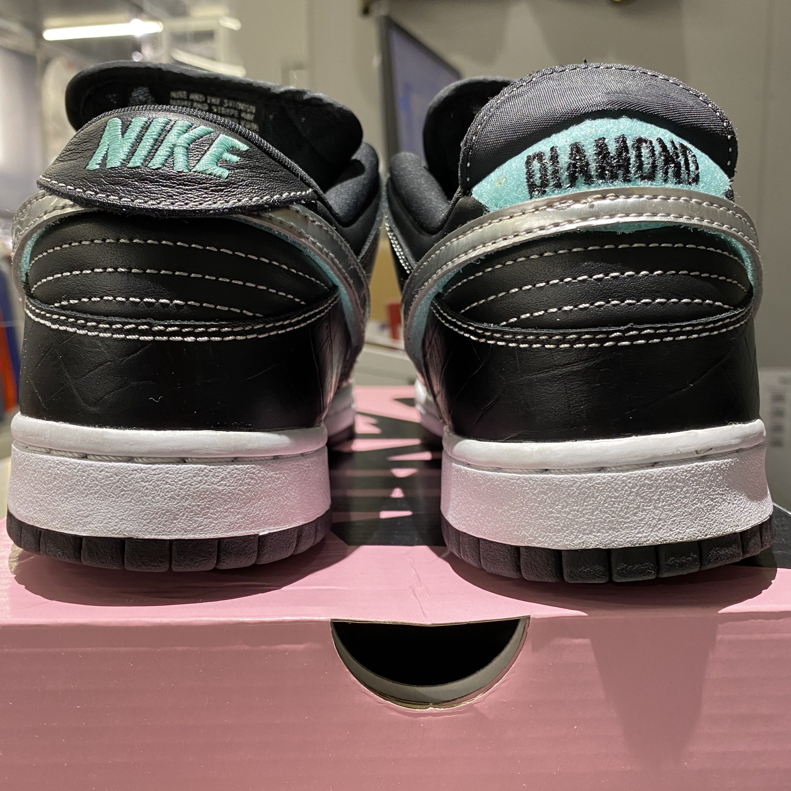 NIKE SB/ナイキエスビー】SB DUNK LOW PRO “DIAMOND SUPPLY CO”【買取 