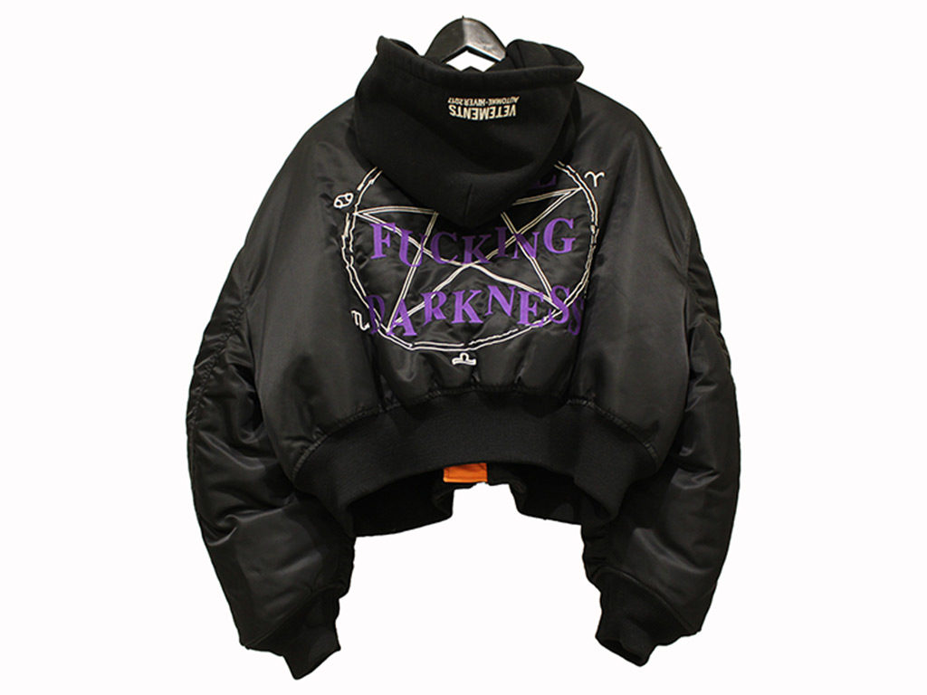 VETEMENTS AUTOMNE-HIVER 色っぽく 2017 ジャケット