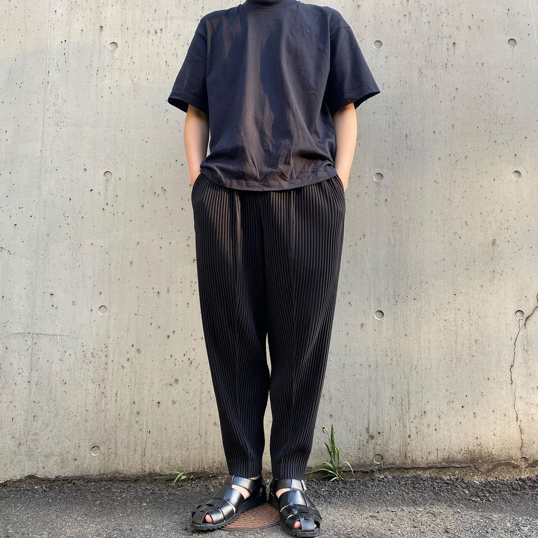 HOMME PLISSÉ ISSEY MIYAKE オムプリッセ イッセイミヤケ の原宿近辺で