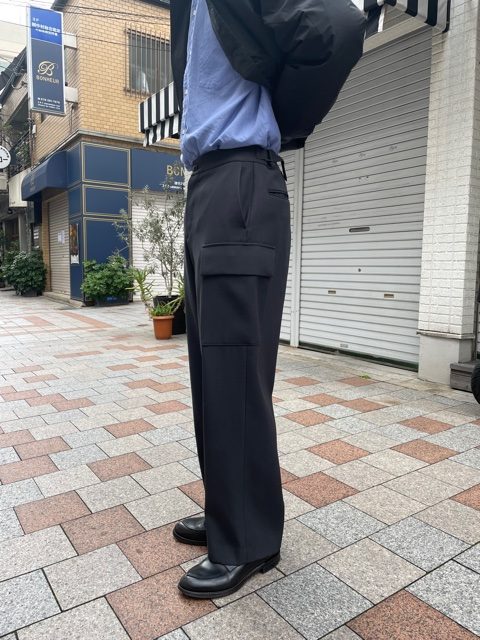 ATON BACK SATIN FIELD CARGO PANTS ブラック-