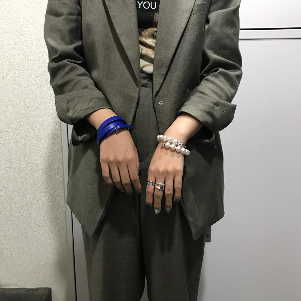⑪MaisonMargiela レザーリストバンド KQ2SL-m69237428106 バングル 