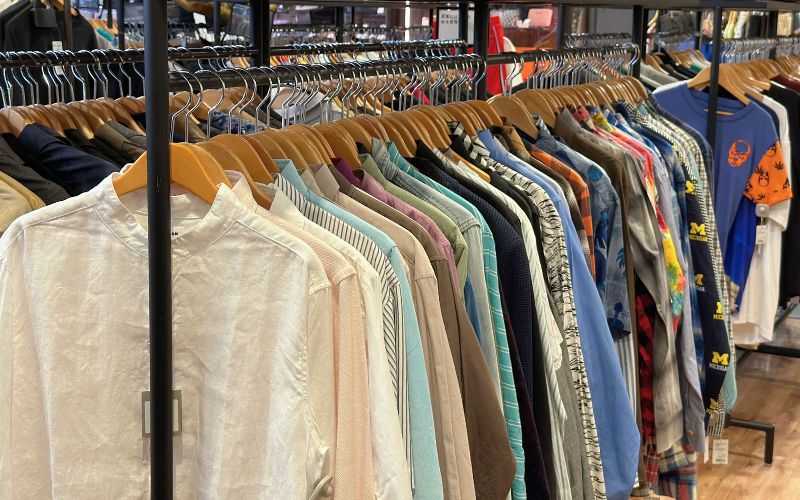Clothing racks at Kindal Umeda XROSS Chayamachi