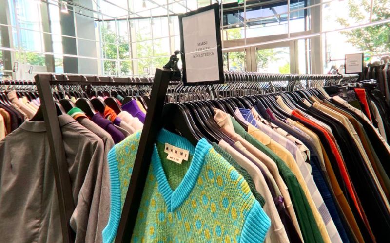Clothing racks at Kindal Sakae SouthPeaks
