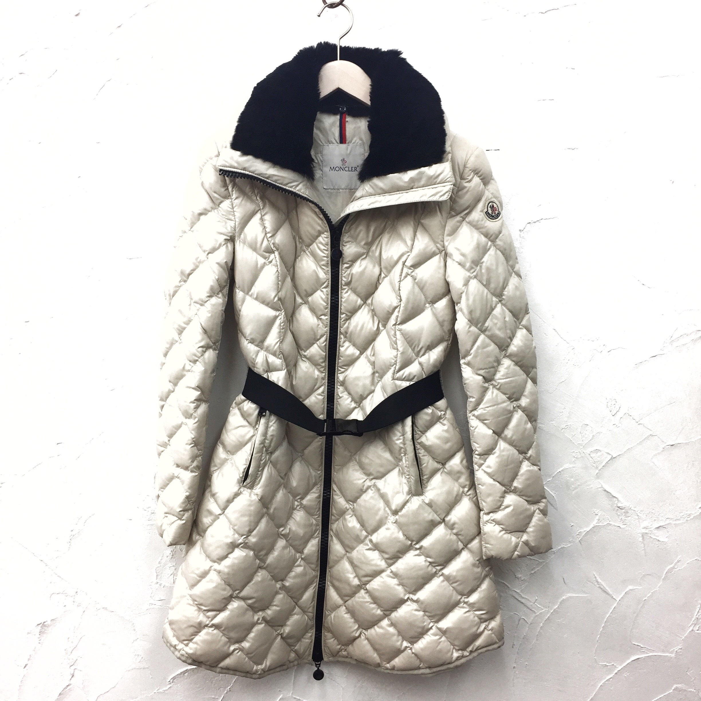 Todays Recommend】 “MONCLER” GLACIERS ダウンコート 