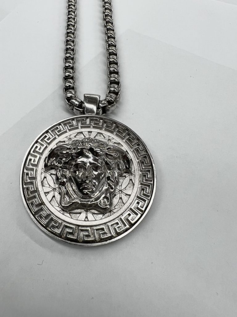 VERSACE/ ヴェルサーチェ】メデューサネックレス【買取入荷情報  