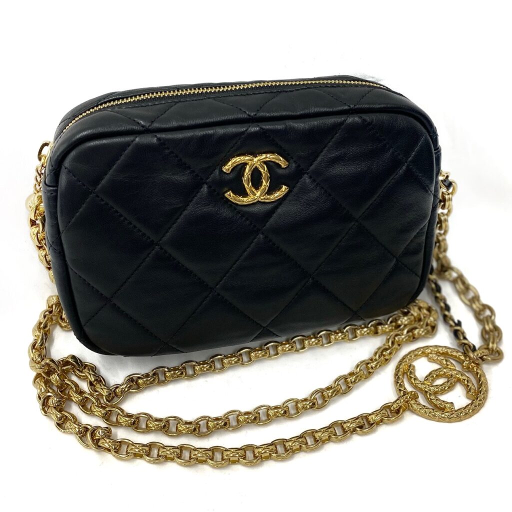 CHANEL/ シャネル】マトラッセ ミニ カメラ ケース カーフスキン 