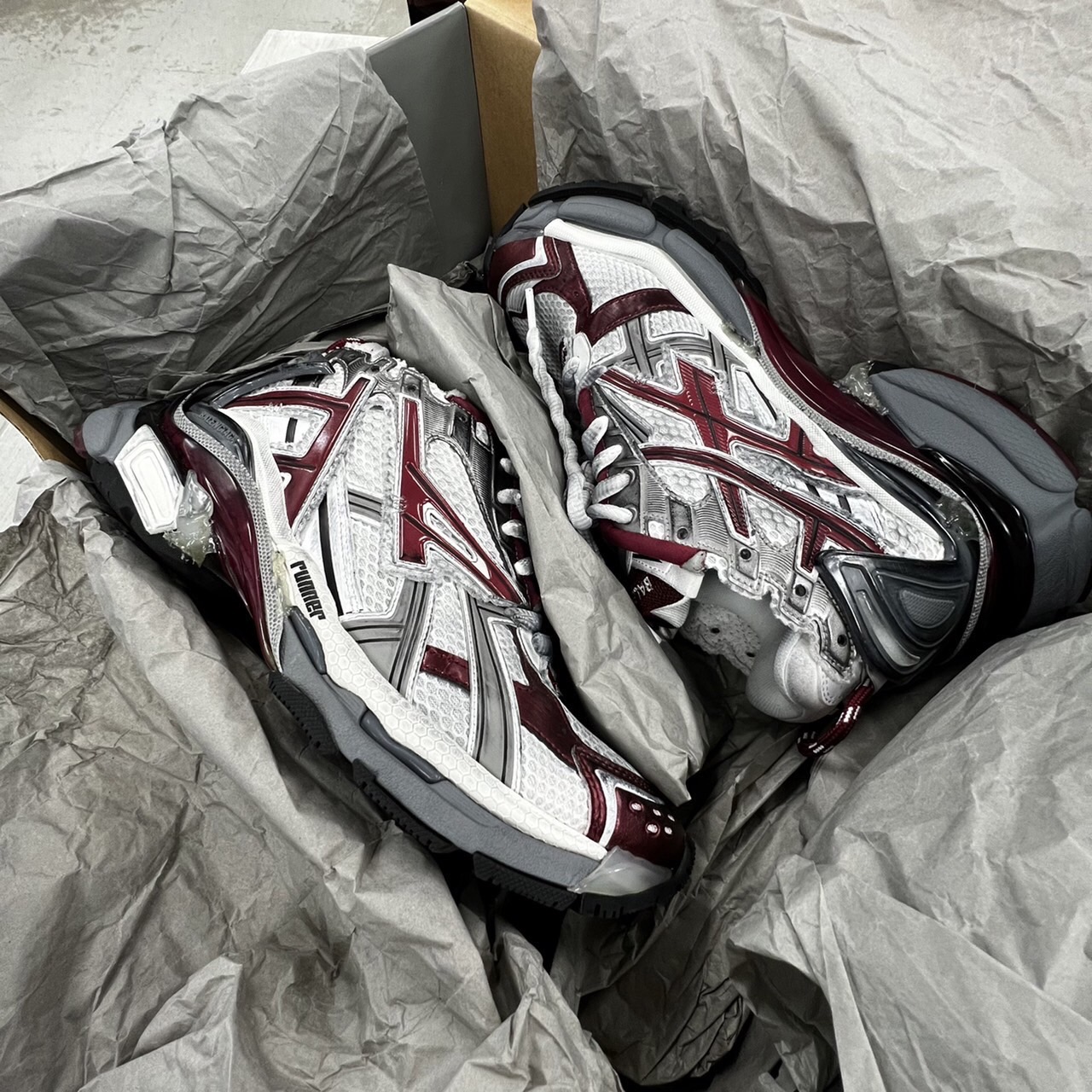 BALENCIAGA/バレンシアガ】「RUNNER」 ランナースニーカー【買取入荷 