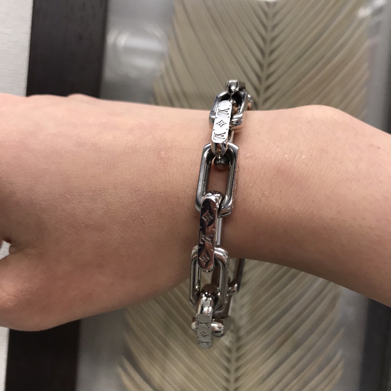 ルイヴィトン コリエチェーンブレスレット-