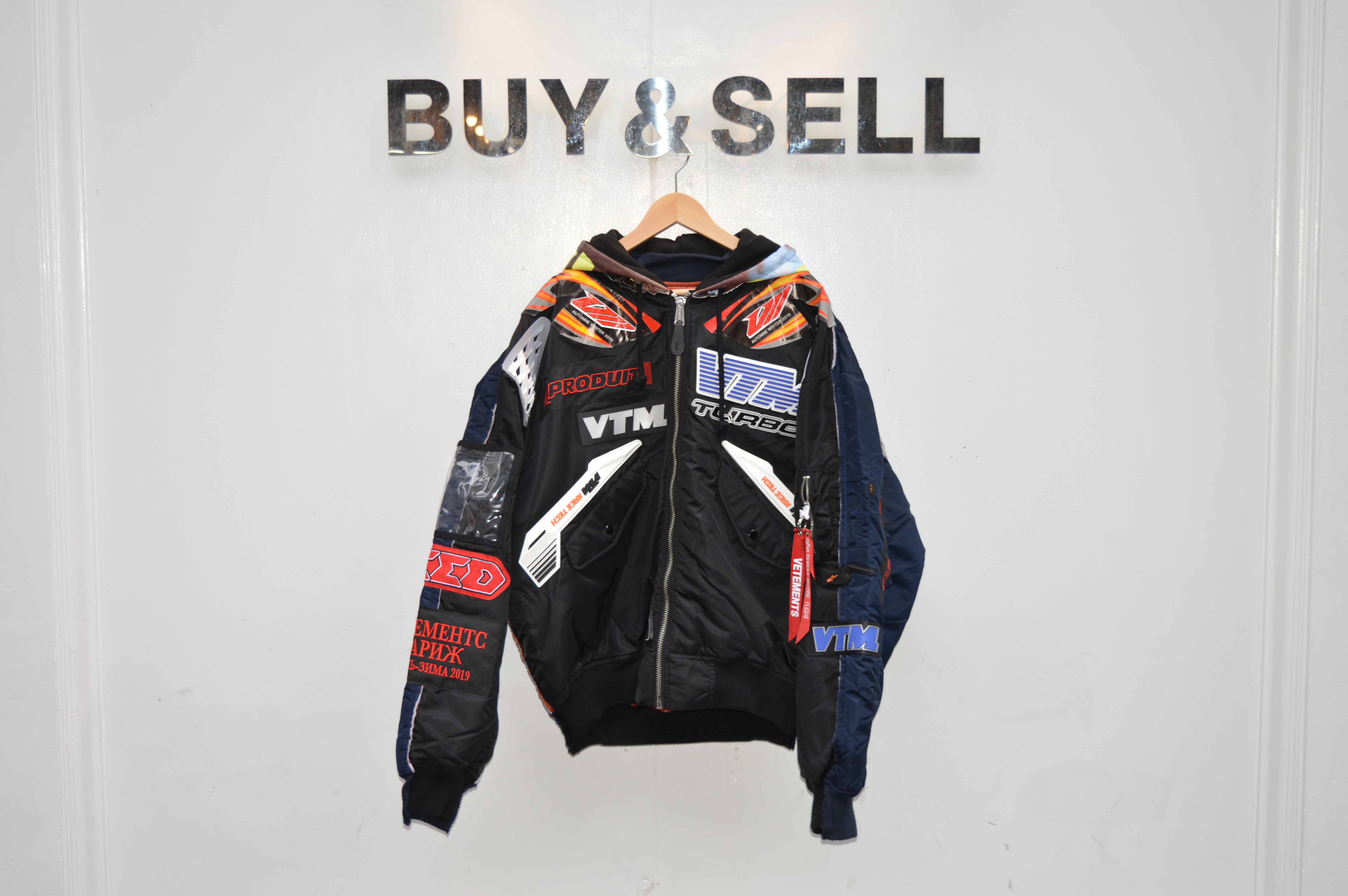 ヴェトモン vetements モーターサイクル まよわ ボンバージャケット XL