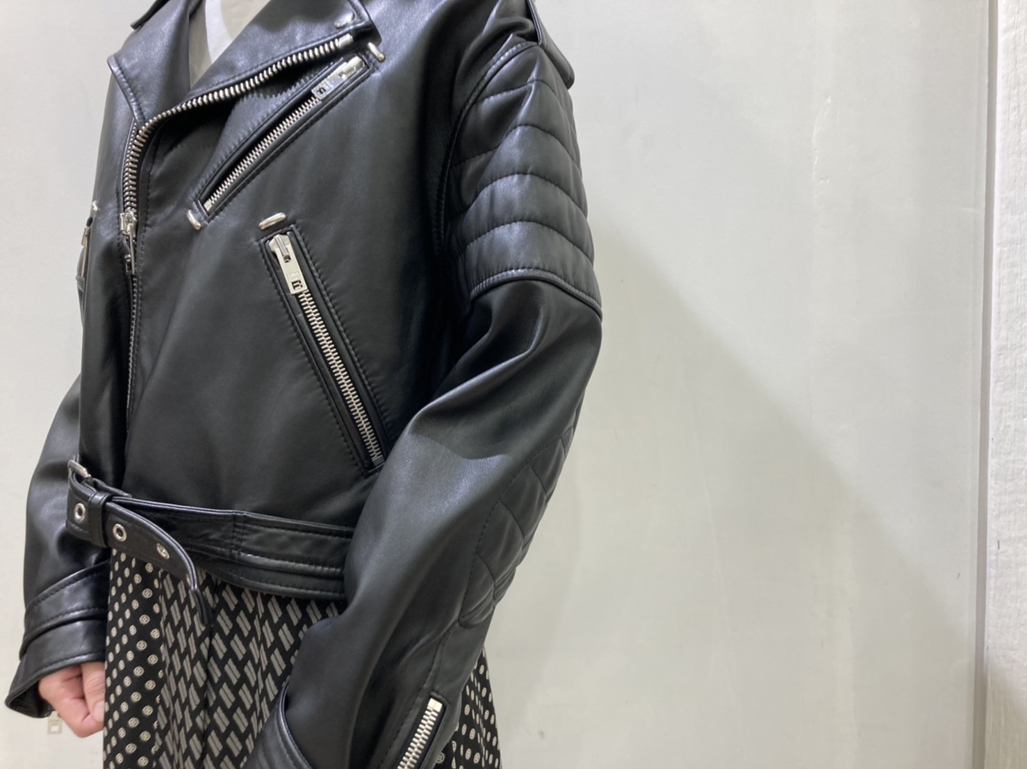 割引価格 新作 Celine レディース バイカージャケット Celine ジャケット 2fo 38no ジャケット アウター 2 564 Missionranchmarkets Com