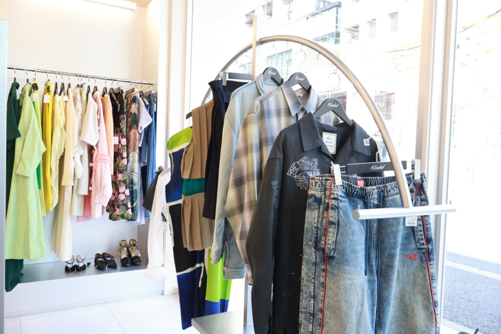 状態が良いうちに服を見直すイメージ