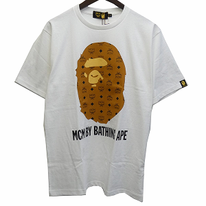 A BATHING APEのグラフィックTシャツ
