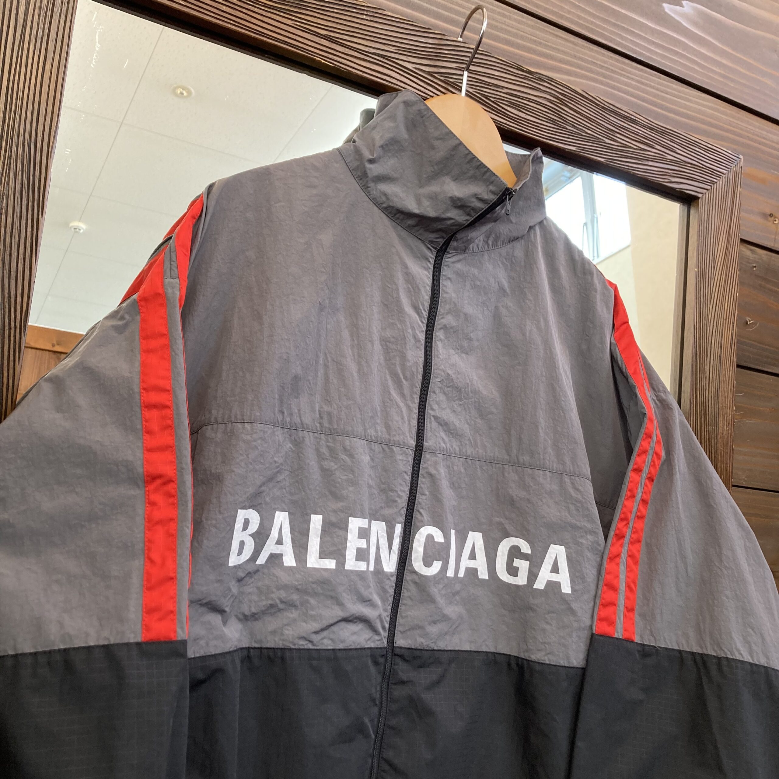 値下げ　ヒカキン、ヒカル着用　BALENCIAGA  ロゴシャツ　新品　タグ付き