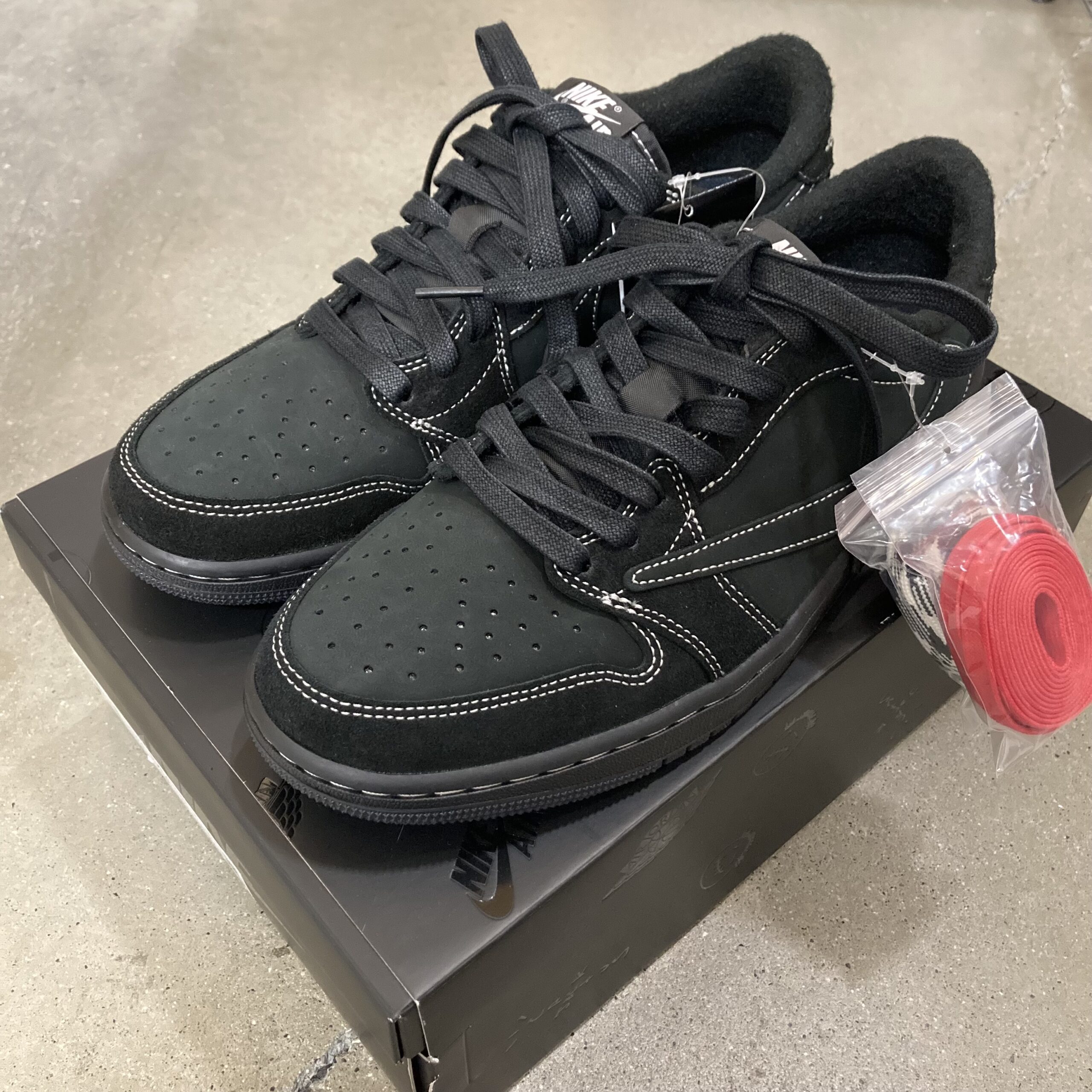 Nike Travis Scott トラヴィス スコット ボタンダウントップ