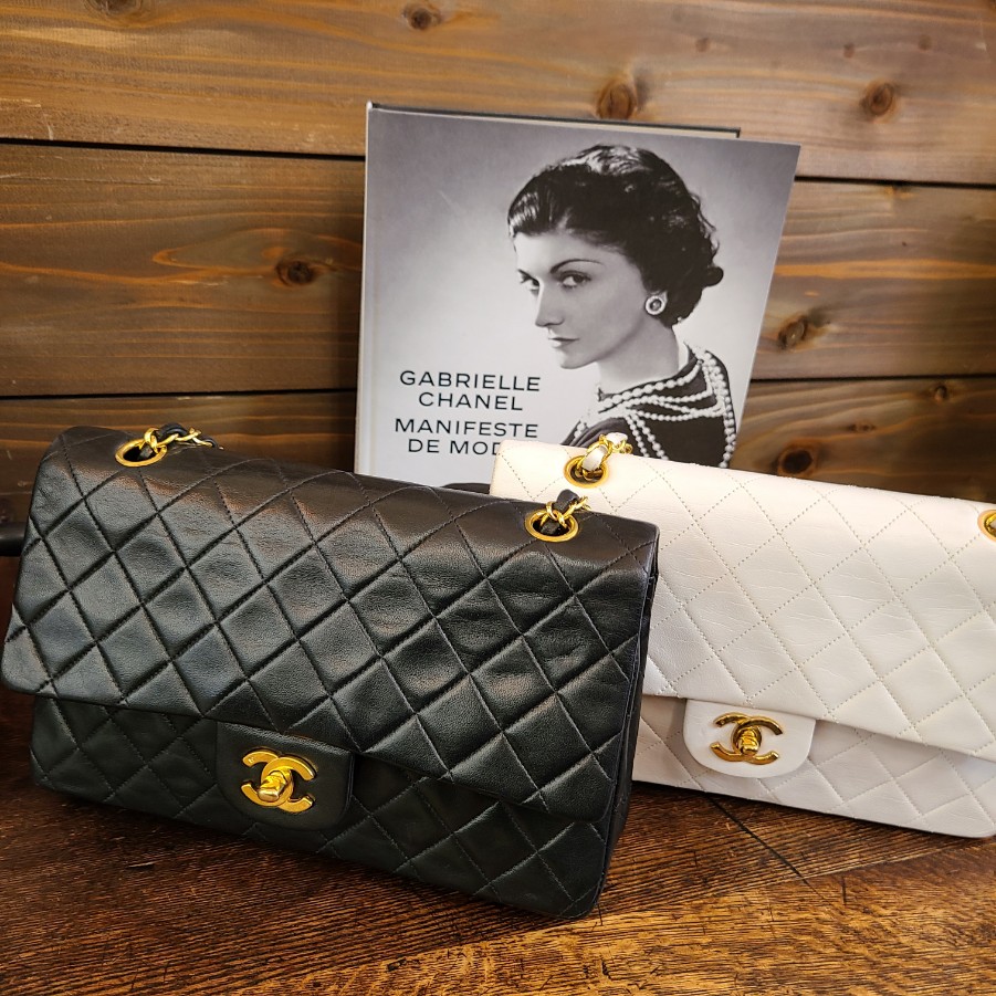 CHANEL/シャネル】マトラッセ ダブルフラップ チェーンショルダー ...