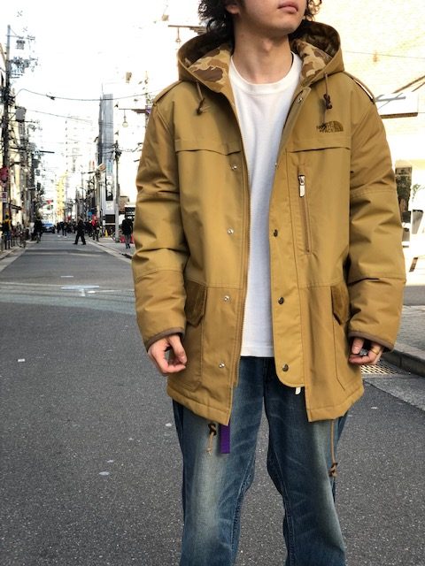 機能性とデザイン性を兼ね備えた渾身のコラボアウター-【 COMME des