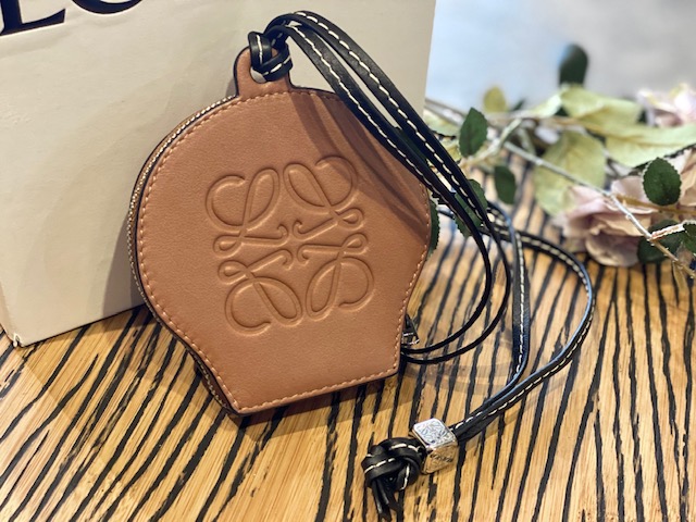 LOEWE/ロエベ】シーシェル ポーチ ミニ【買取入荷情報 