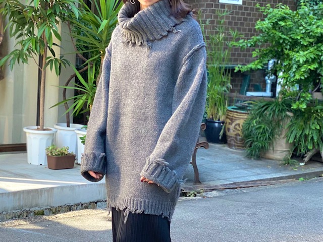 PERVERZE タートルネックニット PERVERZE クラッシュダメージ  