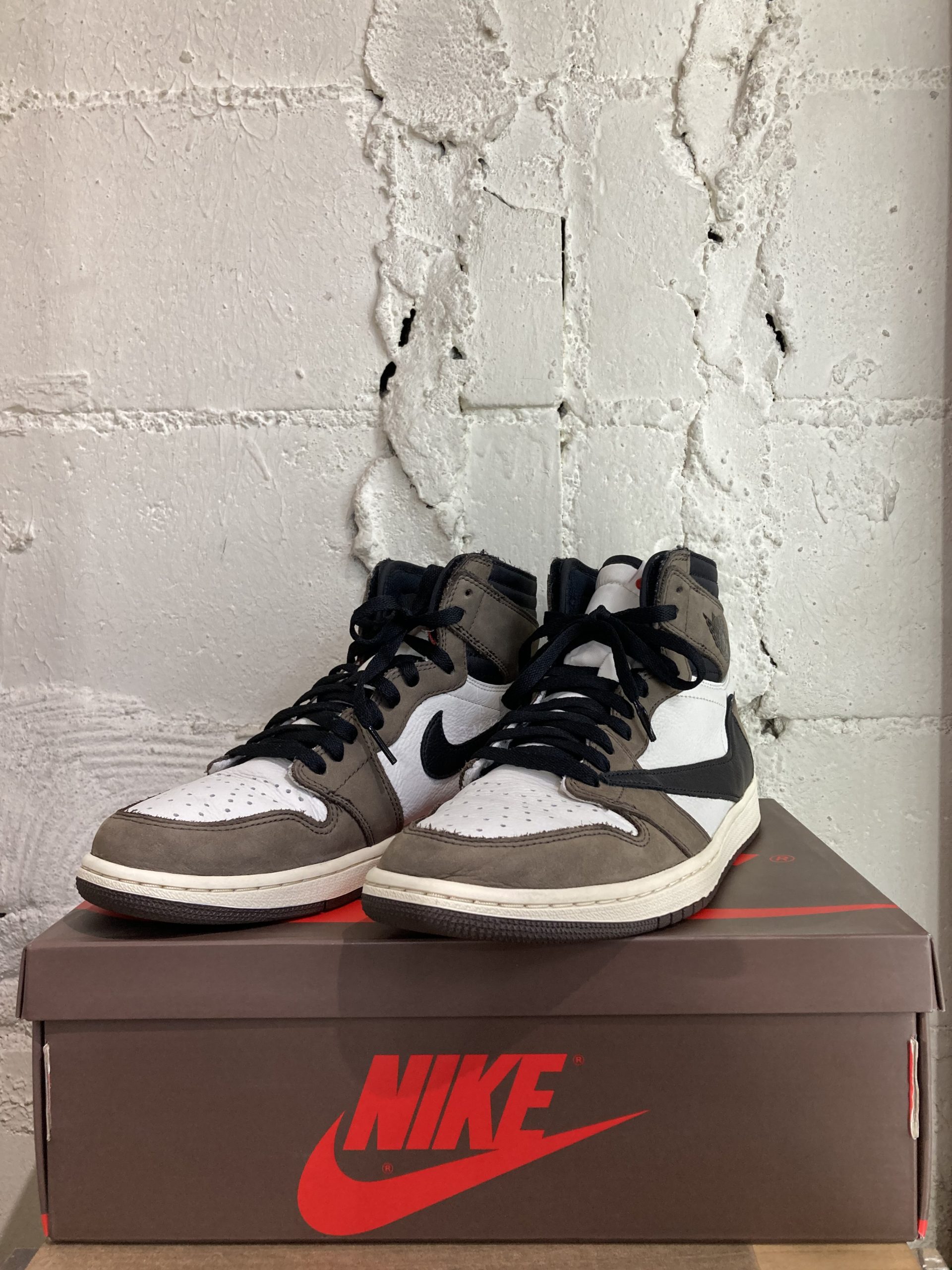 TRAVIS SCOTT × NIKE 】AIR JORDAN 1 RETRO HIGH OG【買取入荷情報 ...