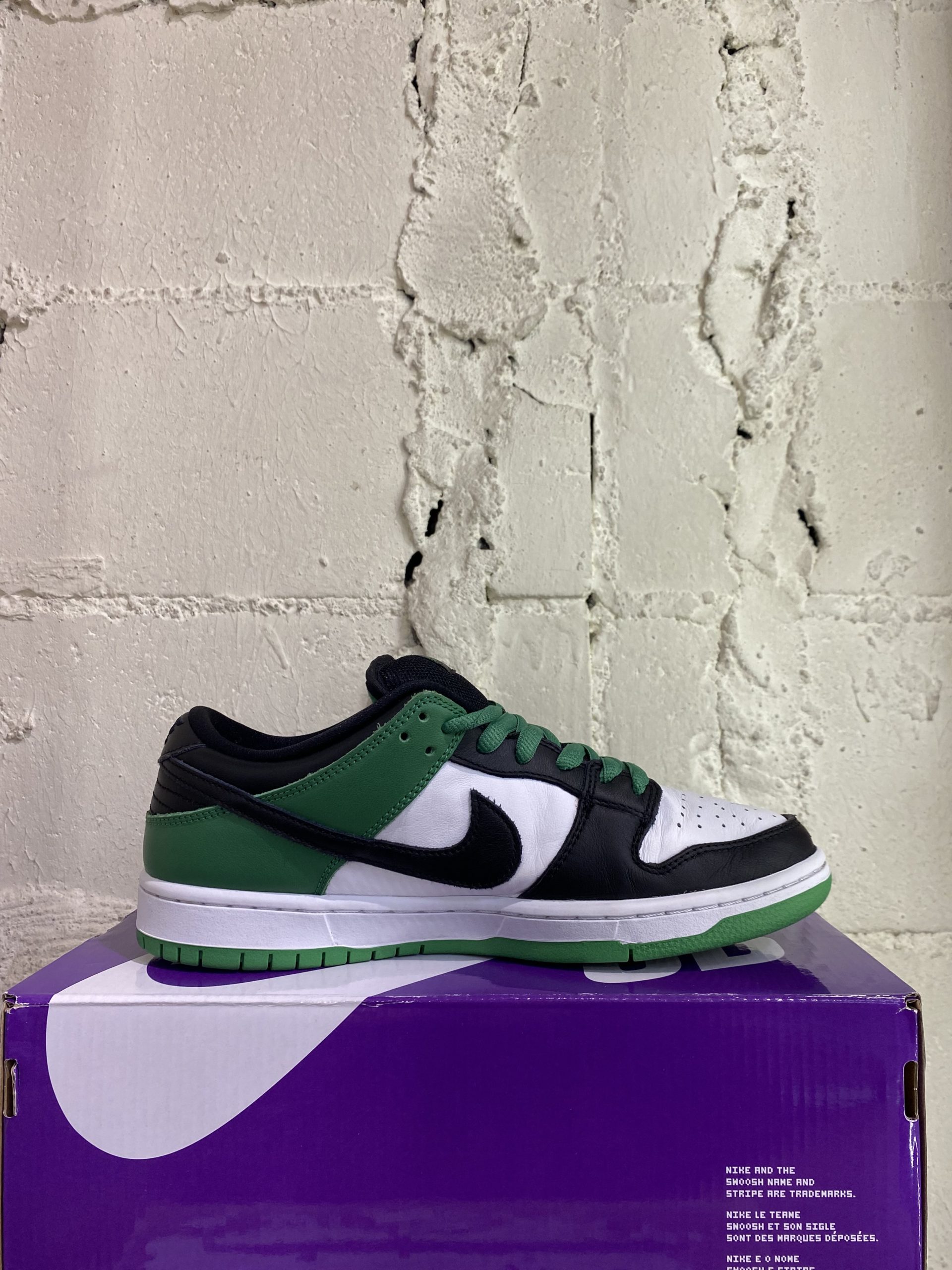 NIKE SB DUNK LOW PRO 'BARELY GREEN'