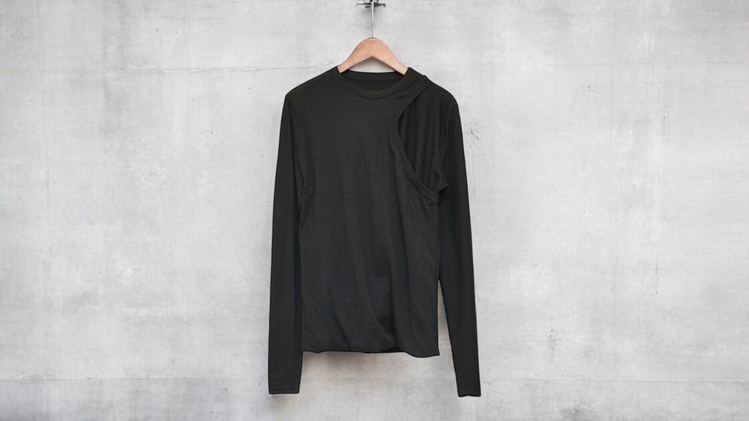 RLさん専用 新入荷】Rick Owens アシンメトリー変形セーター RU21S6606-M