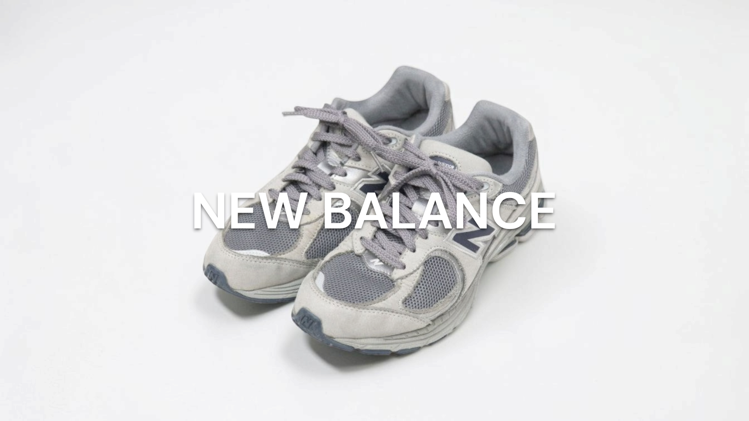 新入荷】NEW BALANCE（ニューバランス） 2002R レースアップスニーカー