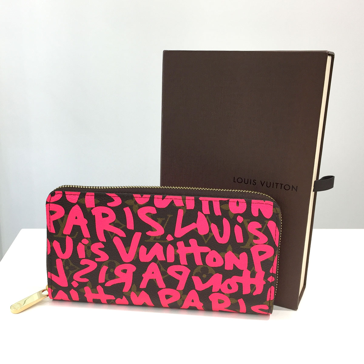 LOUIS VUITTON/ルイヴィトン】モノグラム・グラフィティジッピー 