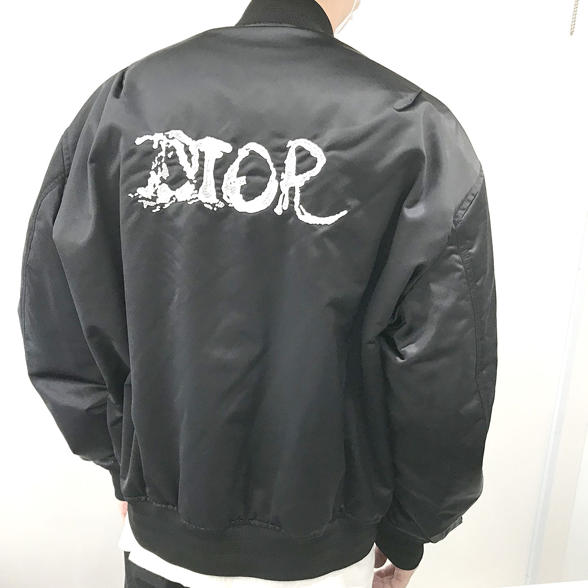 キッズ服(100cm~) DIOR ブラックロゴ入りフード付きダウンコート