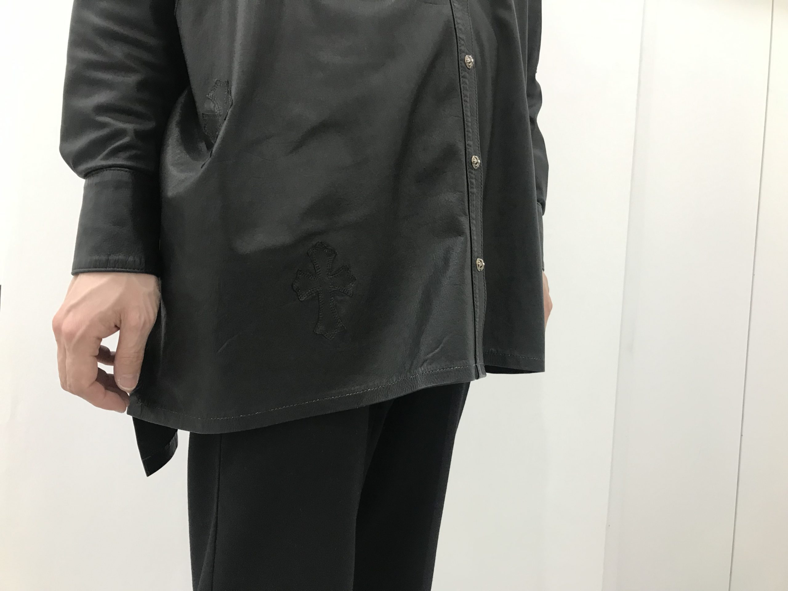 CHROME HEARTS/クロムハーツ】「MAHAL KITA」クロスボールボタンクロス 