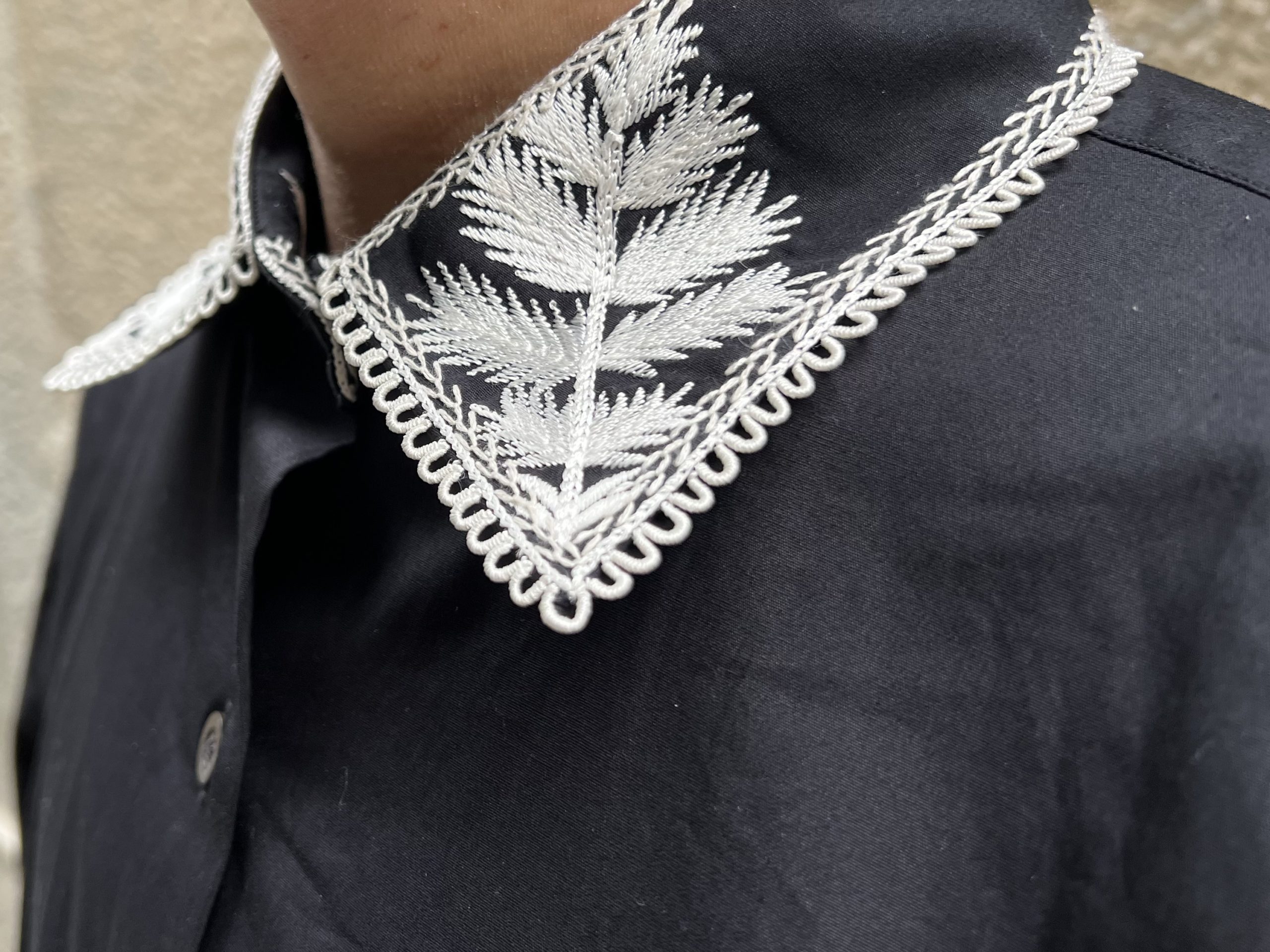 DRIES VAN NOTEN/ドリス・ヴァン・ノッテン】刺繍デザインシャツ【買取  