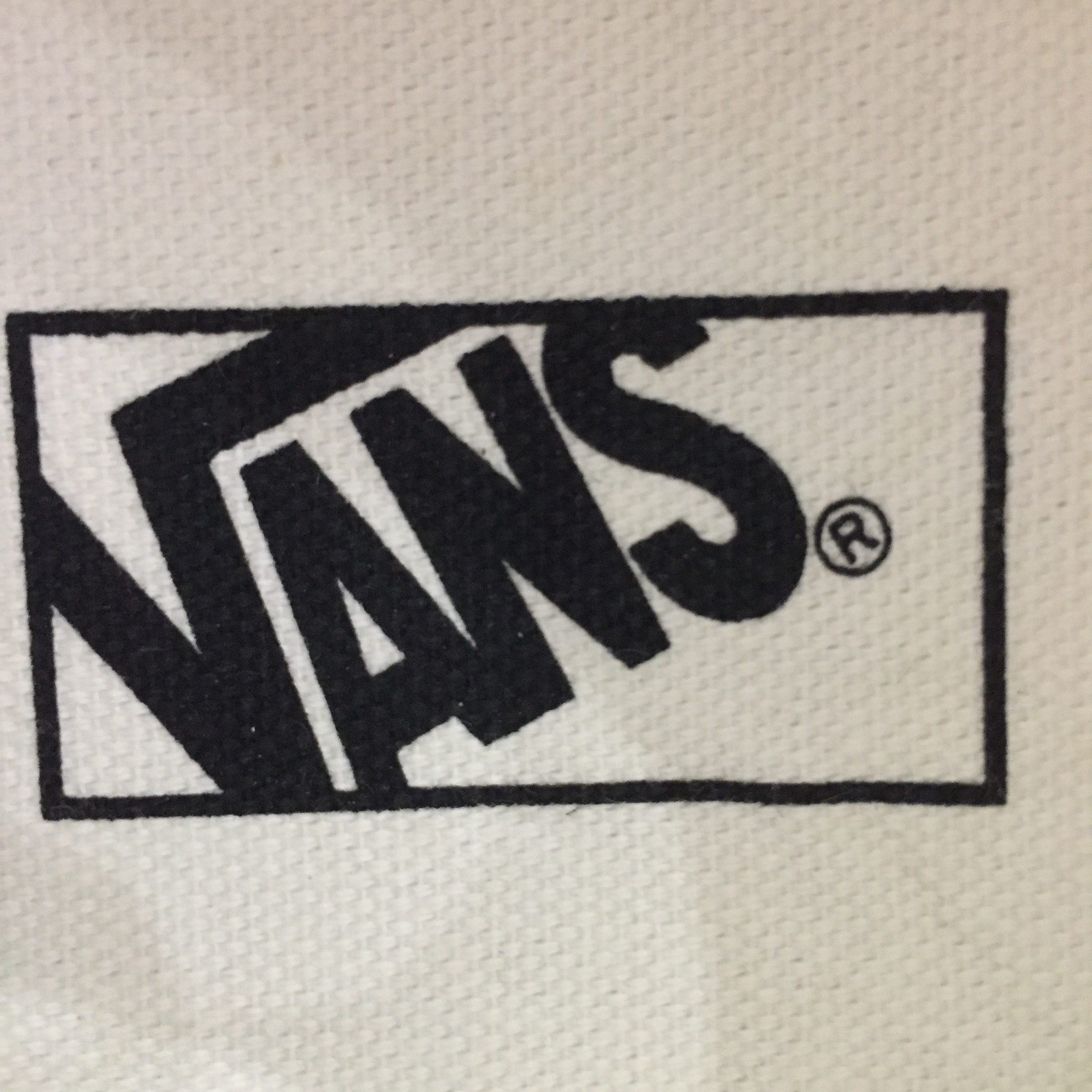 知ってるようで知らないvansの歴史 語ります カインドオル Kindal 和歌山店 ブランド古着買取 販売 通販 知ってるようで知らないvansの歴史 語ります カインドオル Kindal 和歌山店 ブランド古着買取 販売 通販