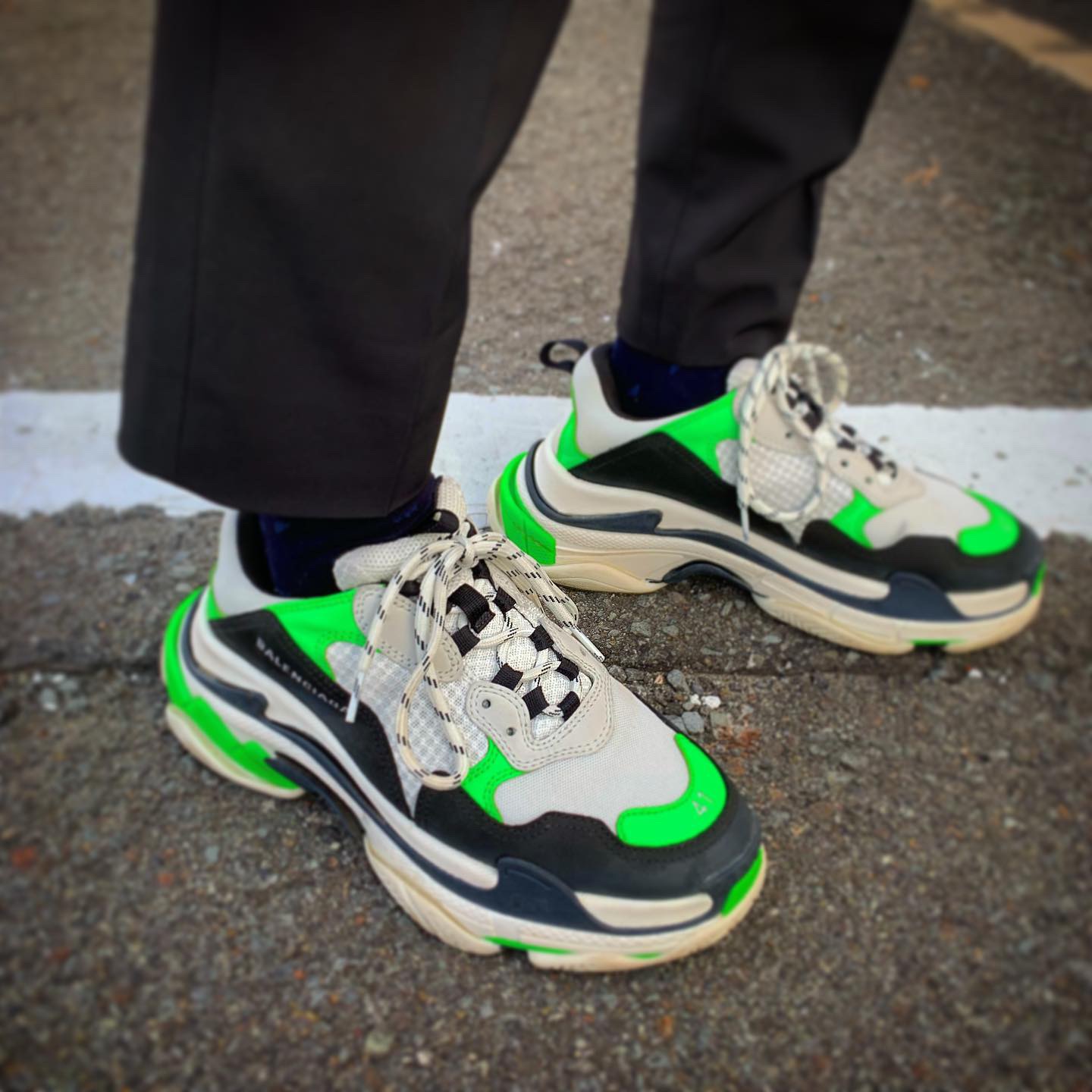 人気絶頂★BALENCIAGA(バレンシアガ)Triple S(トリプルエス)入荷速報。 | カインドオル（kindal）和歌山店｜ブランド