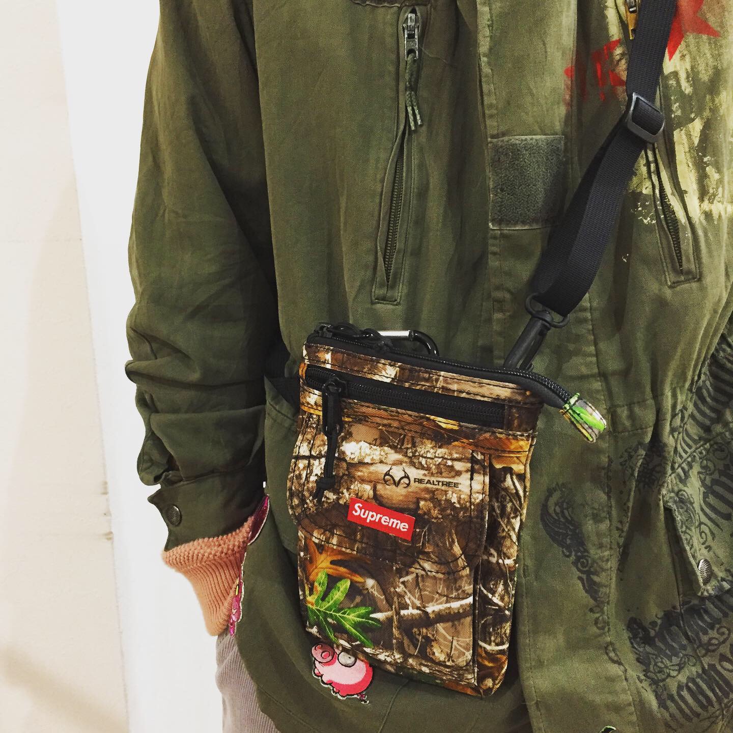 50 割引女性が喜ぶ Supreme シュプリーム リアルツリー ショルダーバッグ ウエストバッグ ショルダーバッグ バッグ Zaccherahotels Com