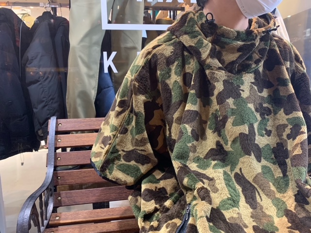 NEEDLES/ニードルス】21AW マイクロファーポンチョ W．U． PIPING PONCHO【買取入荷情報】  カインドオル（kindal）四ツ橋北堀江店｜ブランド古着買取・販売・通販